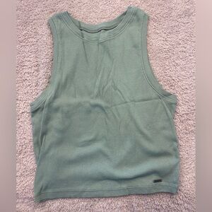 Hollister tank